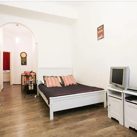 Star Apartment